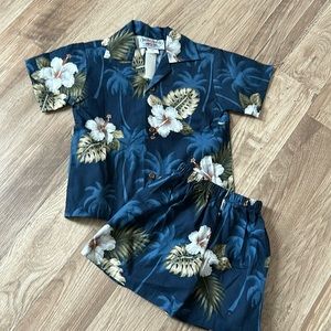 Never worn 2T Hawaiian Outfit